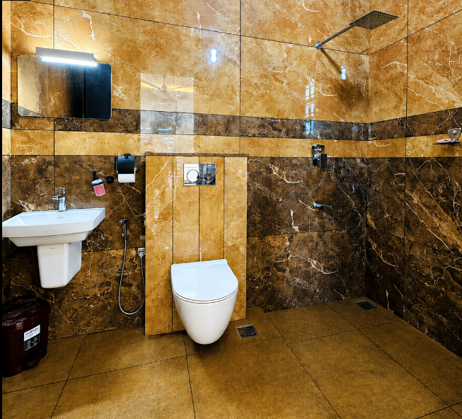 Attached Modern Private Bathroom